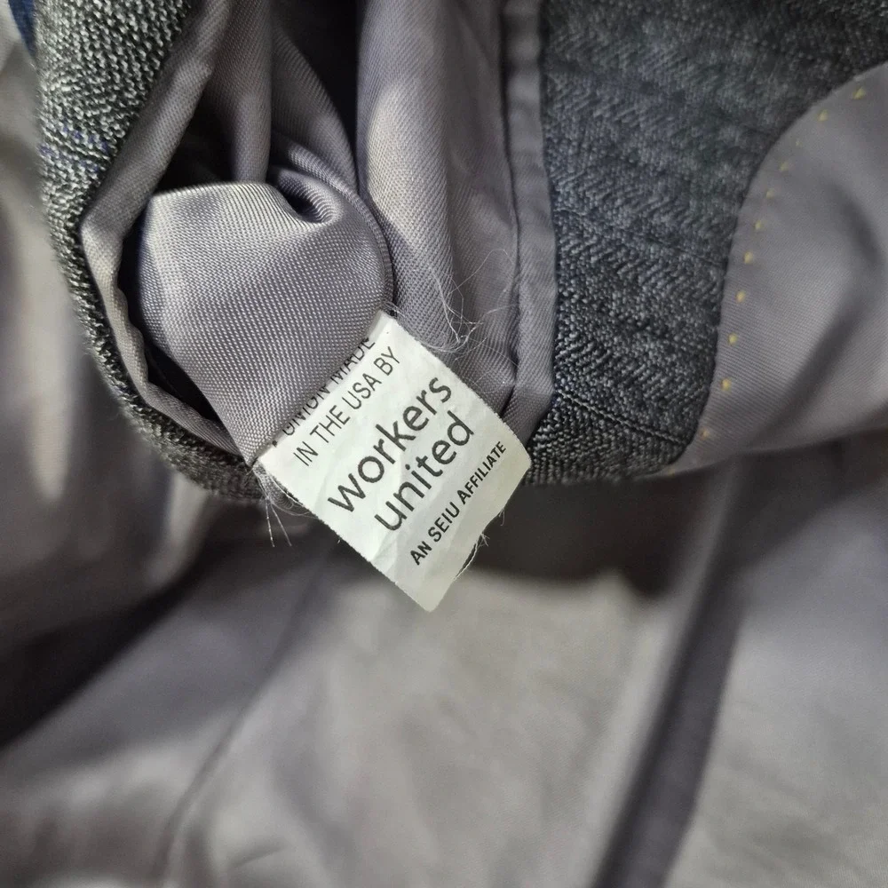 Hart Schaffner Marx Blazer Mens 42R Gray Wool Pinstripe Peak Sport Coat USA